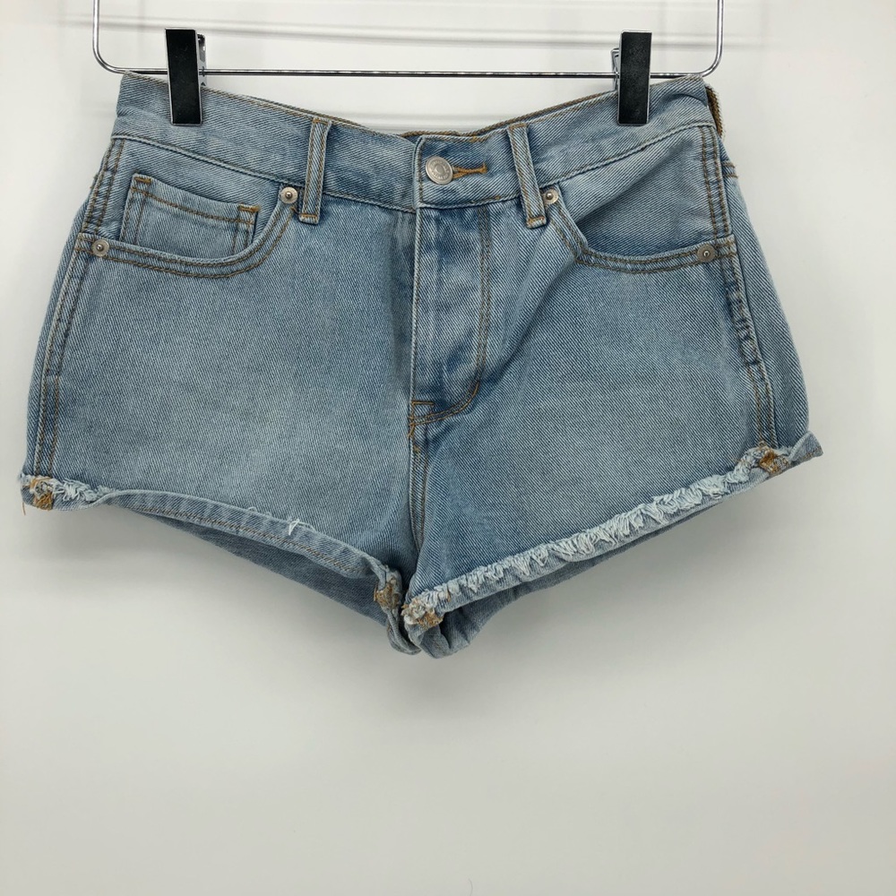 BRANDY MELVILLE Jean shorts